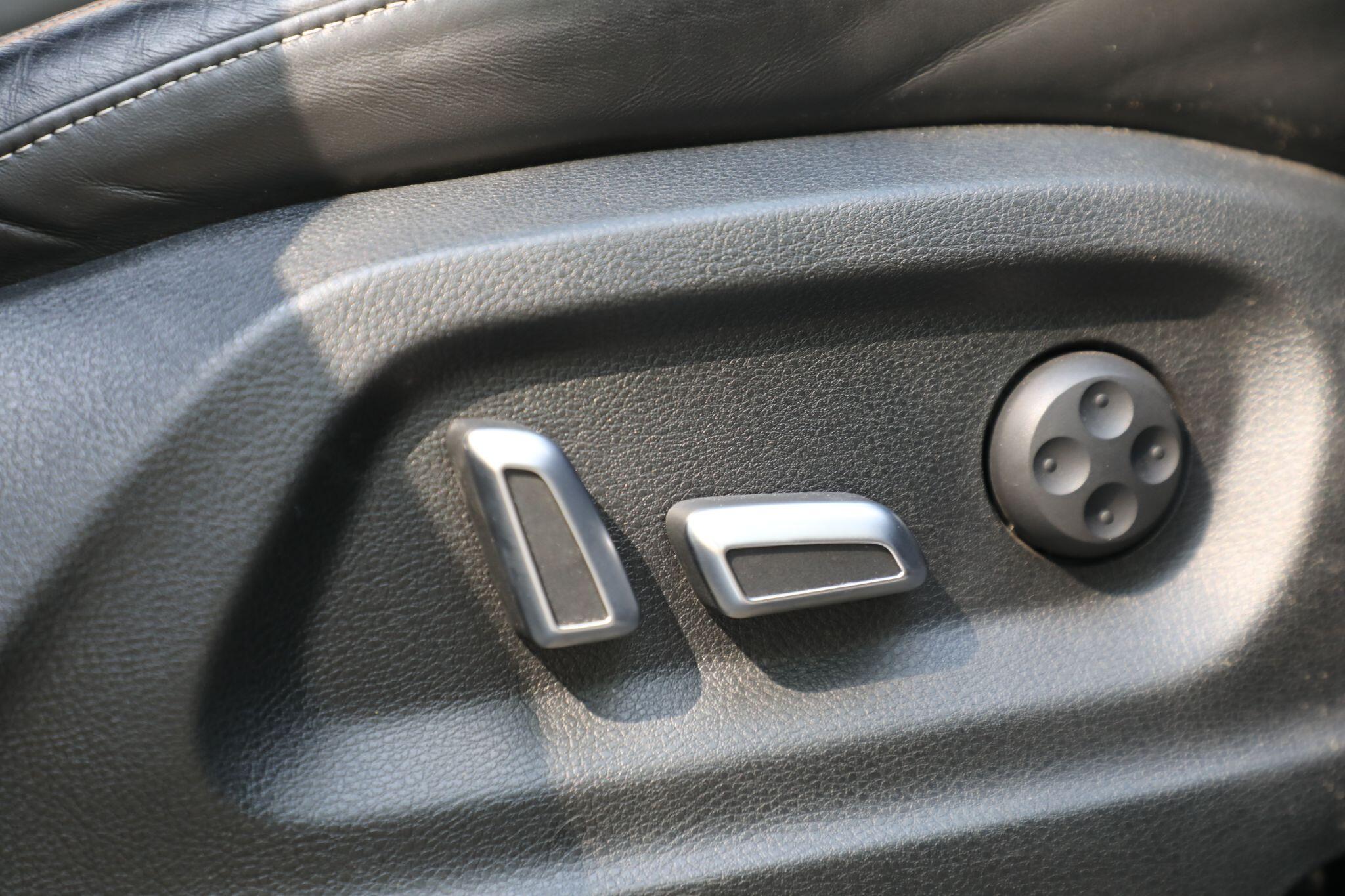 Large vehicle image